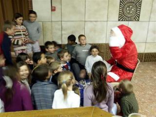 Les enfants des écoles de basket de Bons-en-Chablais et de Thonon ont fêté Noël