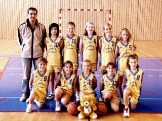 Chez les plus jeunes les poussines impressionnent
-1